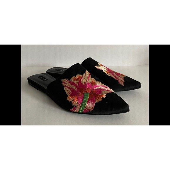 Natori Womens Arri Satin Embroidered Slides 10M Mules Flats Floral Slip On - Picture 2 of 10